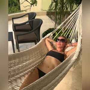 Meet your Posher, Carissa